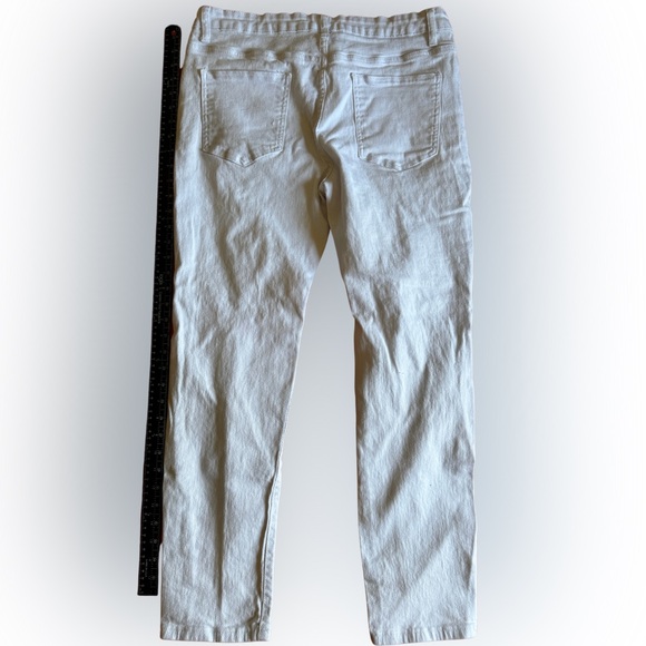 White Distressed Jeans – Stretch Fit, Ripped Style | Must-Have Statement Denim - Picture 4 of 7